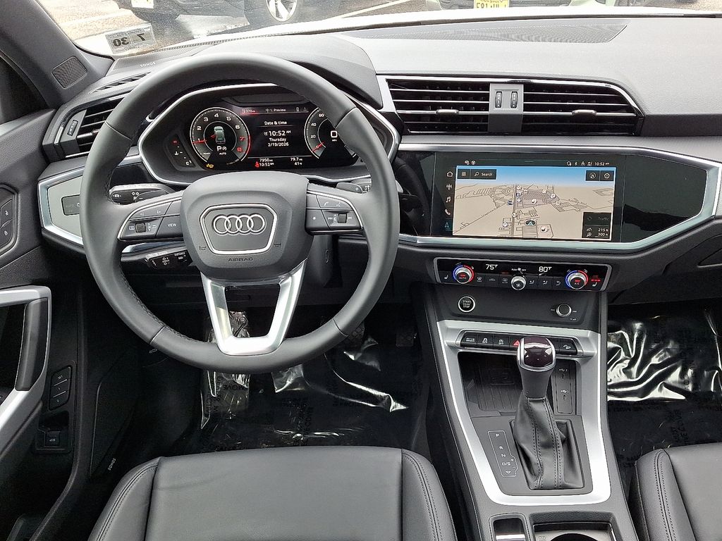 Thumbnail: 2025 Audi Q3 - 12