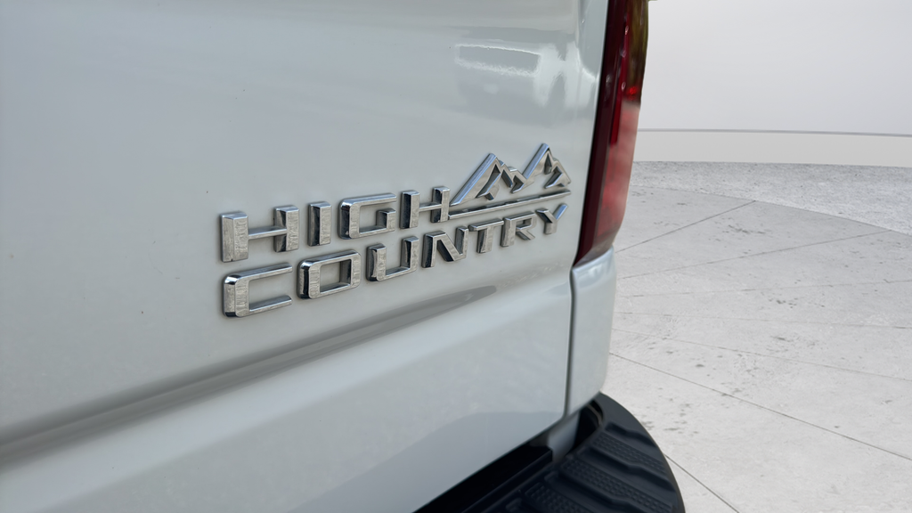 Used 2020 Chevrolet Silverado 1500 High Country 4D Crew Cab