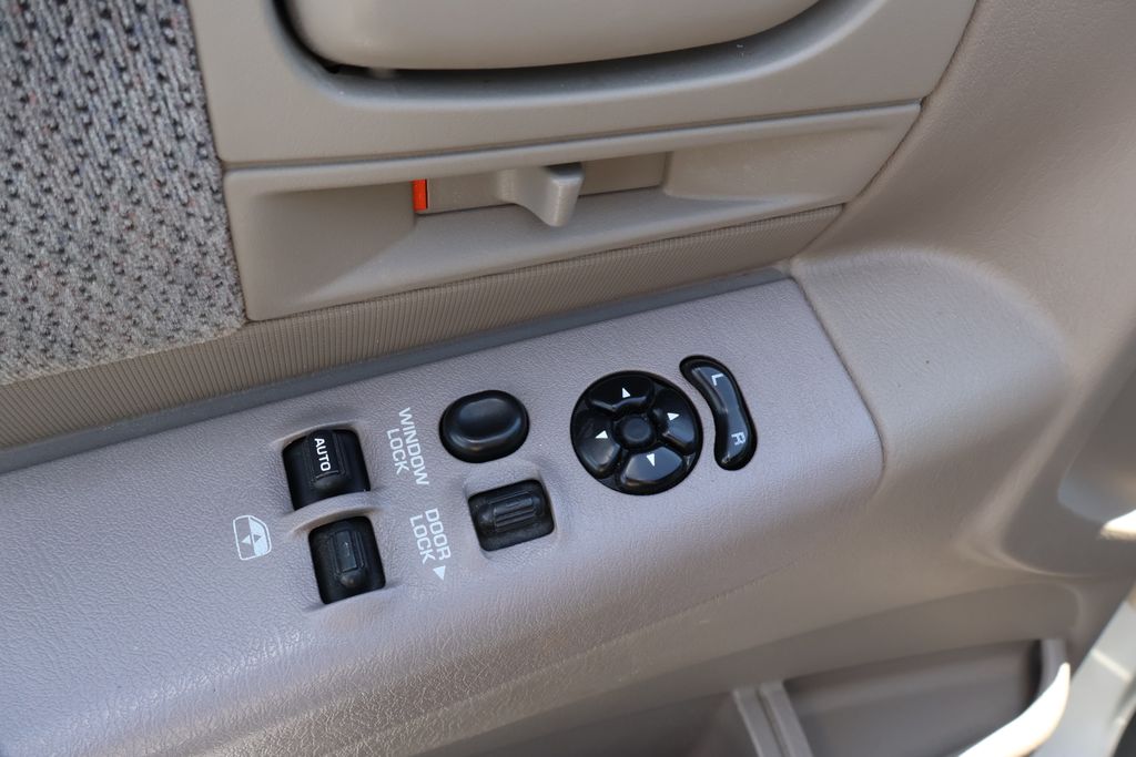 Thumbnail: 2002 Dodge Dakota - 15