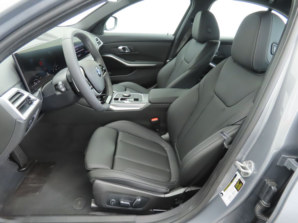 Thumbnail: 2025 BMW 3 Series - 19