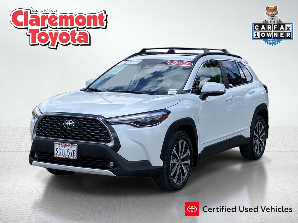 Pearl 2023 Toyota Corolla Cross XLE FWD SUV / Crossover Front-Wheel Drive Continuously Variable Transmission