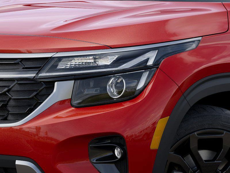 New 2025 Mars Orange Kia X-LINE 1.6T AWD image 10