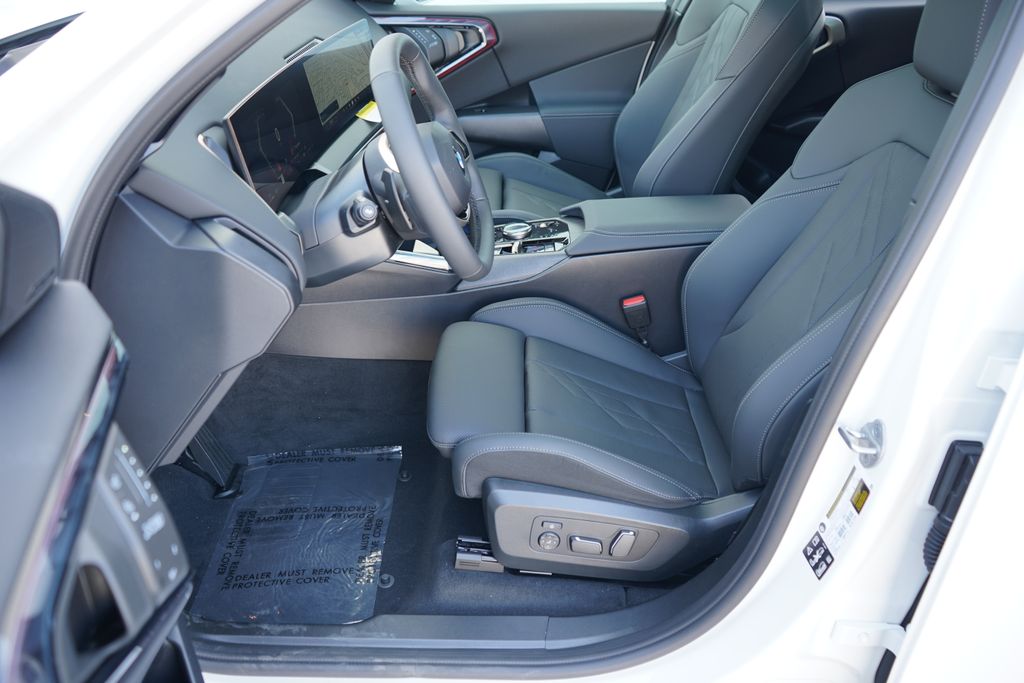 Thumbnail: 2025 BMW X3 - 10