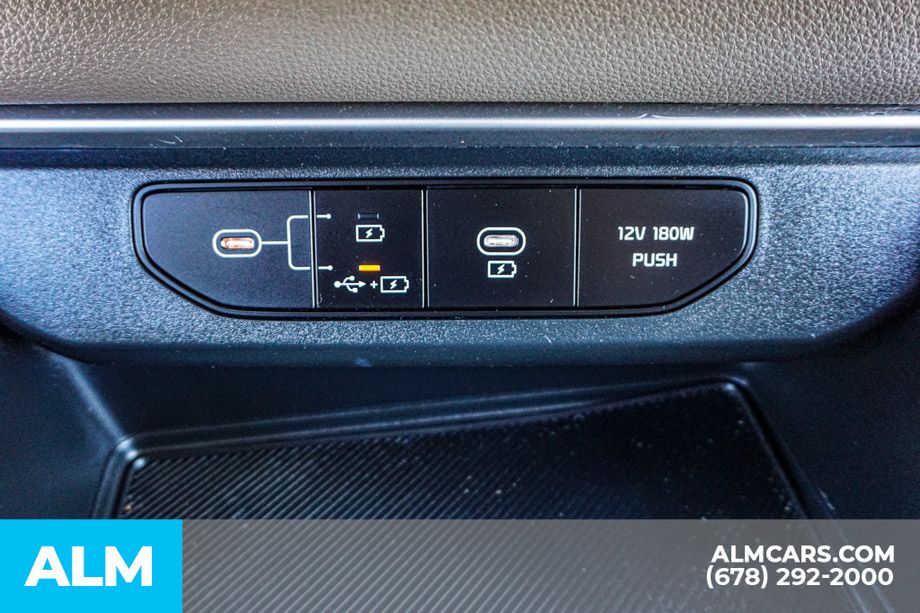 Used 2025 Black Kia LXS image 55