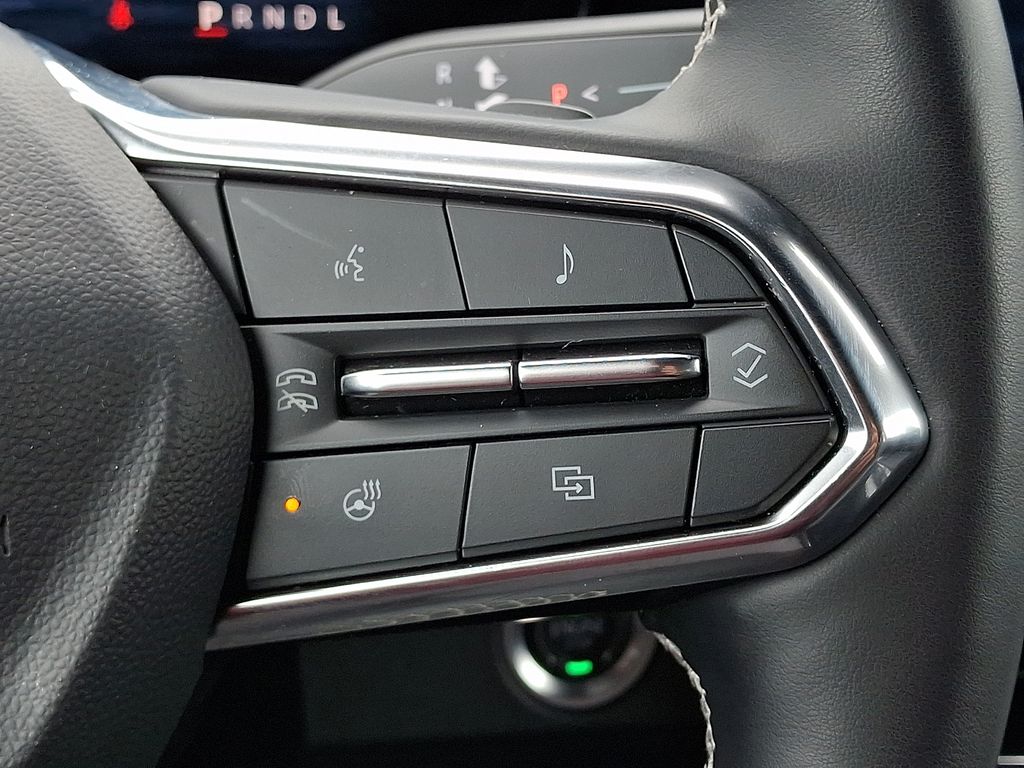 used 2025 Chevrolet Traverse car, priced at $39,629