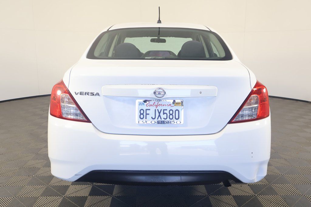 Thumbnail: 2015 Nissan Versa - 5