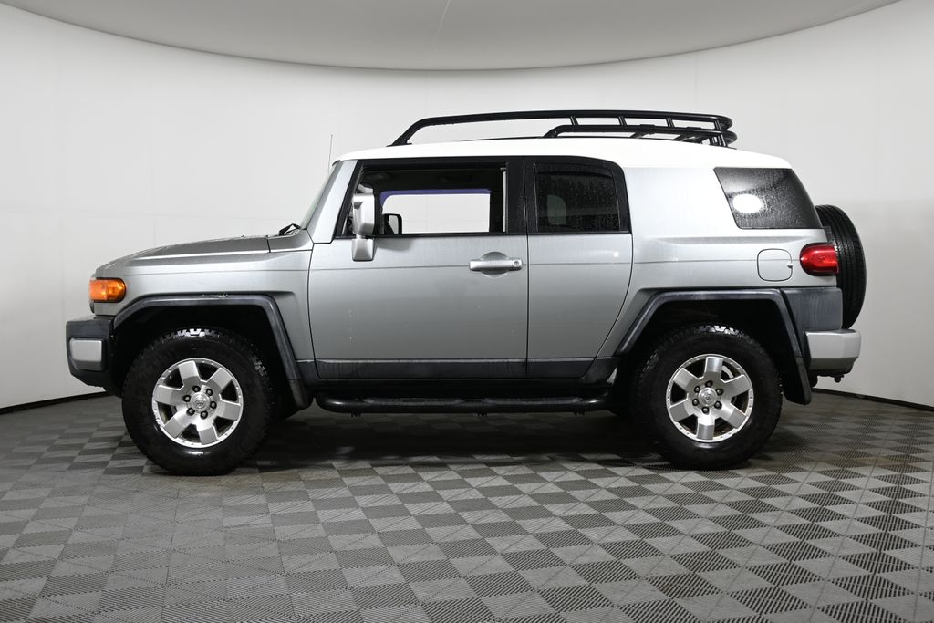 2009 Toyota FJ Cruiser Base 2