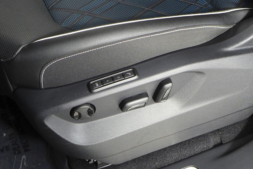 Thumbnail: 2025 Volkswagen Atlas - 23