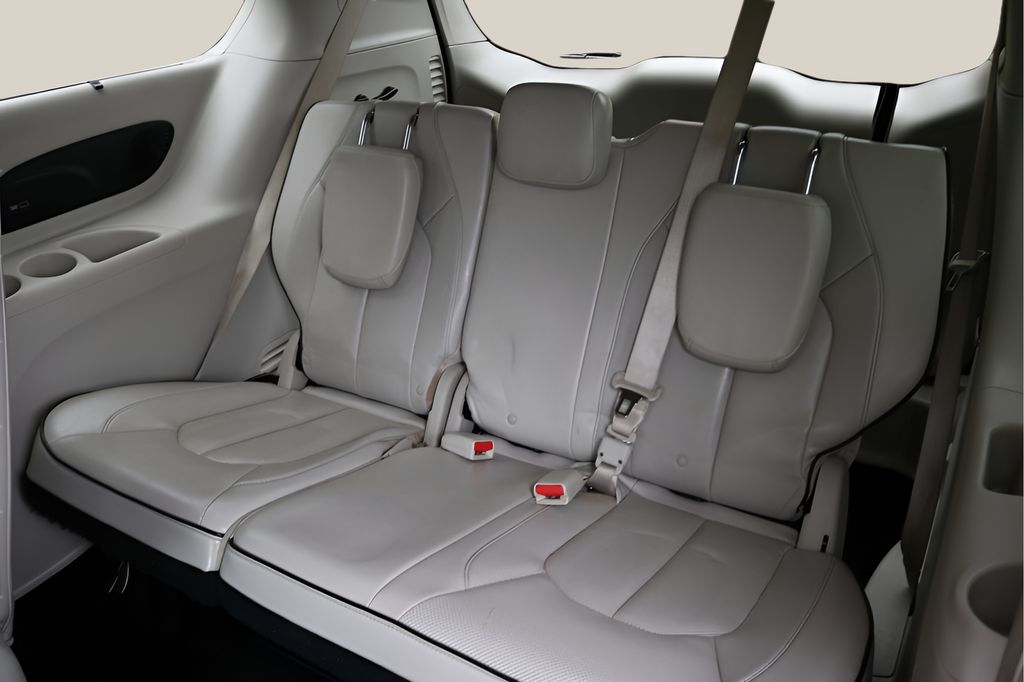 Used Car 2018 Chrysler Pacifica Hybrid  Limited For Sale Under $20,000 In Austin, Texas