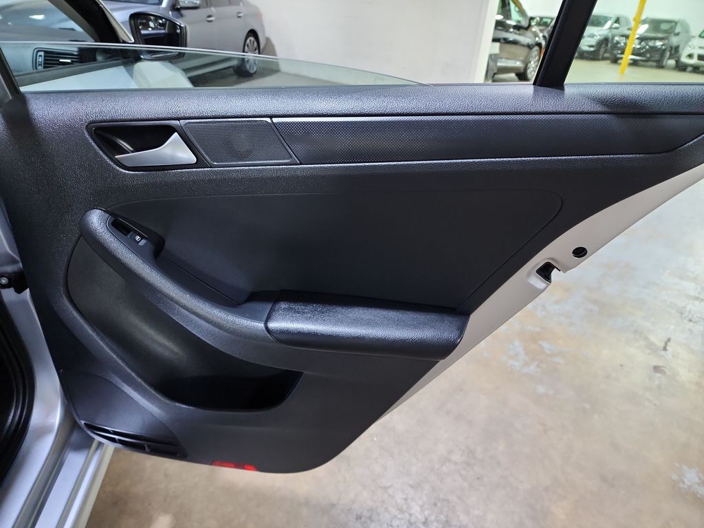 2016 Volkswagen Jetta 1.4T S photo