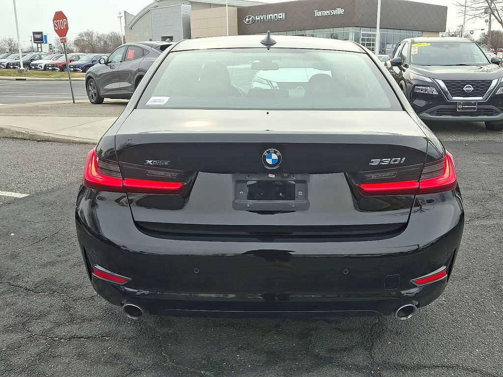 Thumbnail: 2019 BMW 3 Series - 5