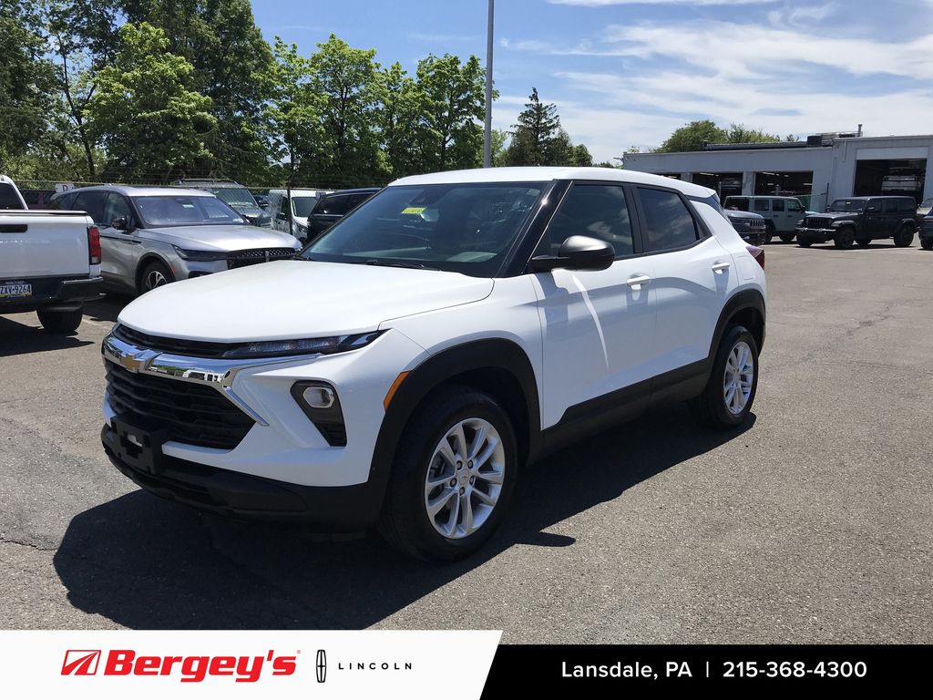 Summit White 2024 Chevrolet Trailblazer SUV / Crossover Four-Wheel Drive 9-Speed Automatic