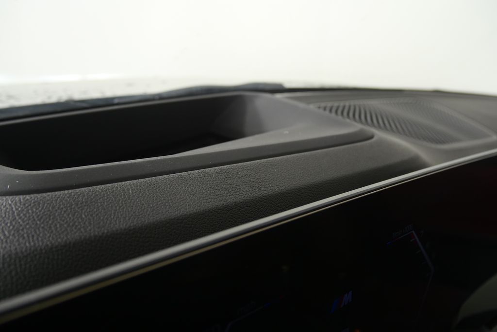 Thumbnail: 2026 BMW 3 Series - 18