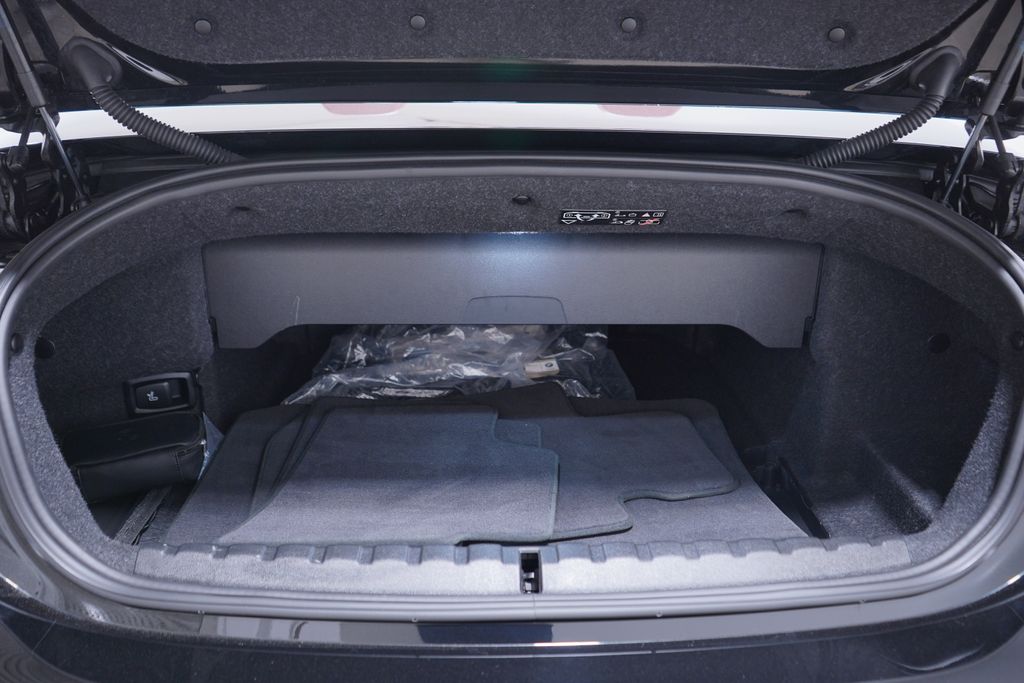 Thumbnail: 2025 BMW 4 Series - 25