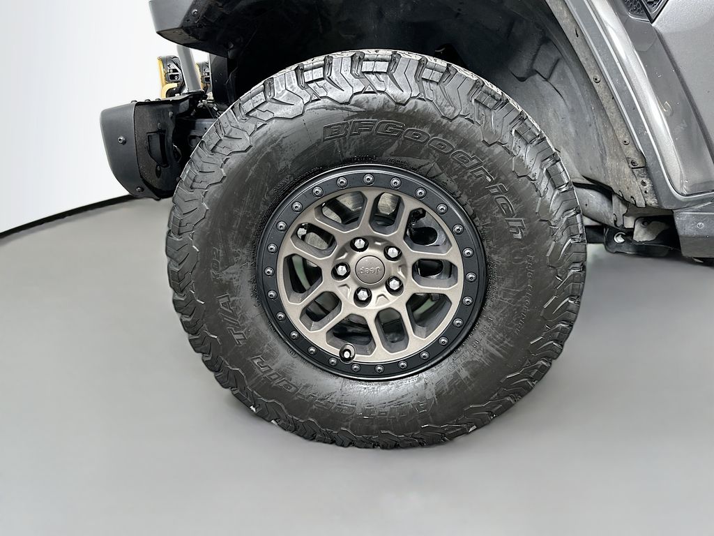 Thumbnail: 2021 Jeep Wrangler - 30