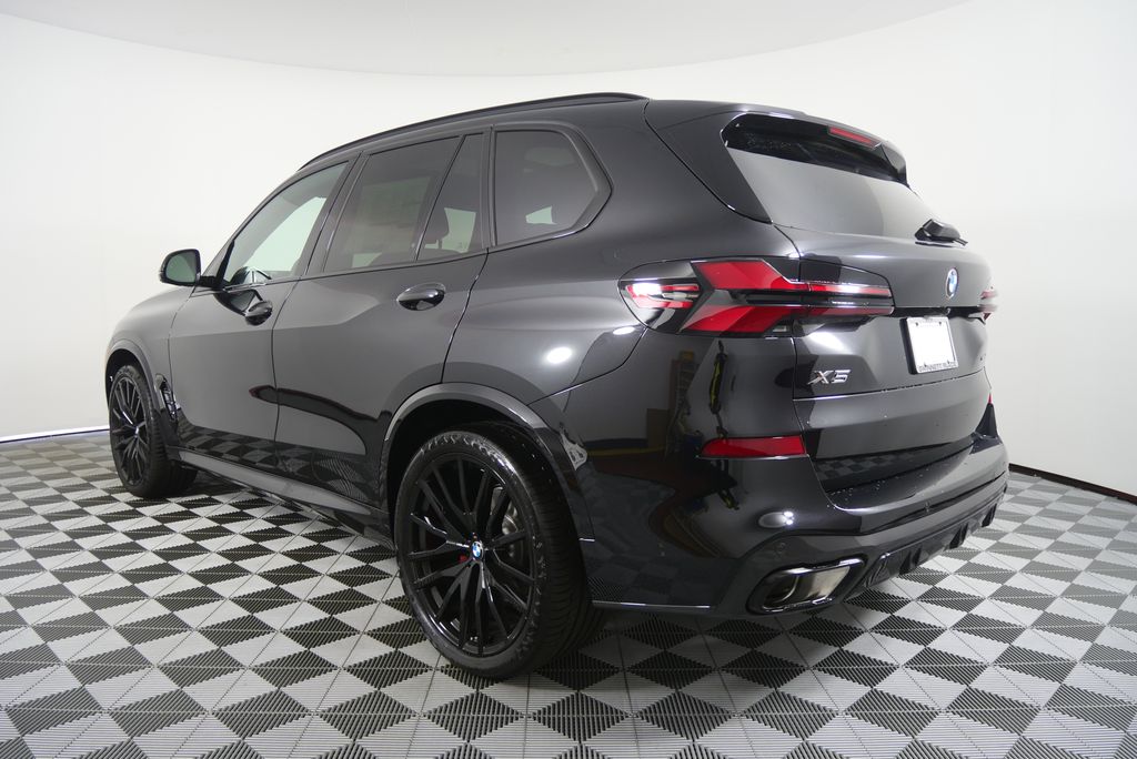 Thumbnail: 2026 BMW X5 - 5