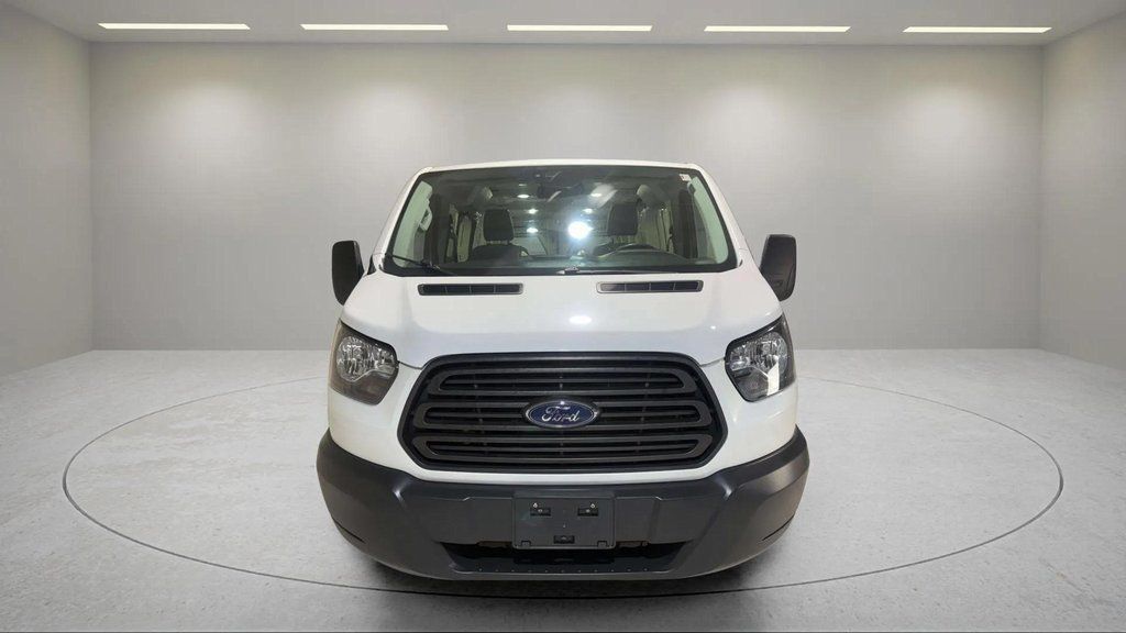 Used 2018 Oxford White Ford Base image 14
