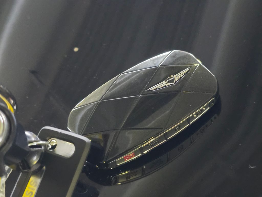 New 2026 Black Genesis 2.5T Advanced image 17