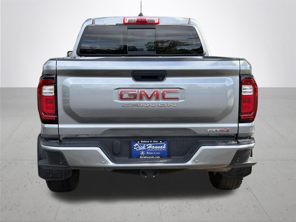 2024 GMC Canyon AT4