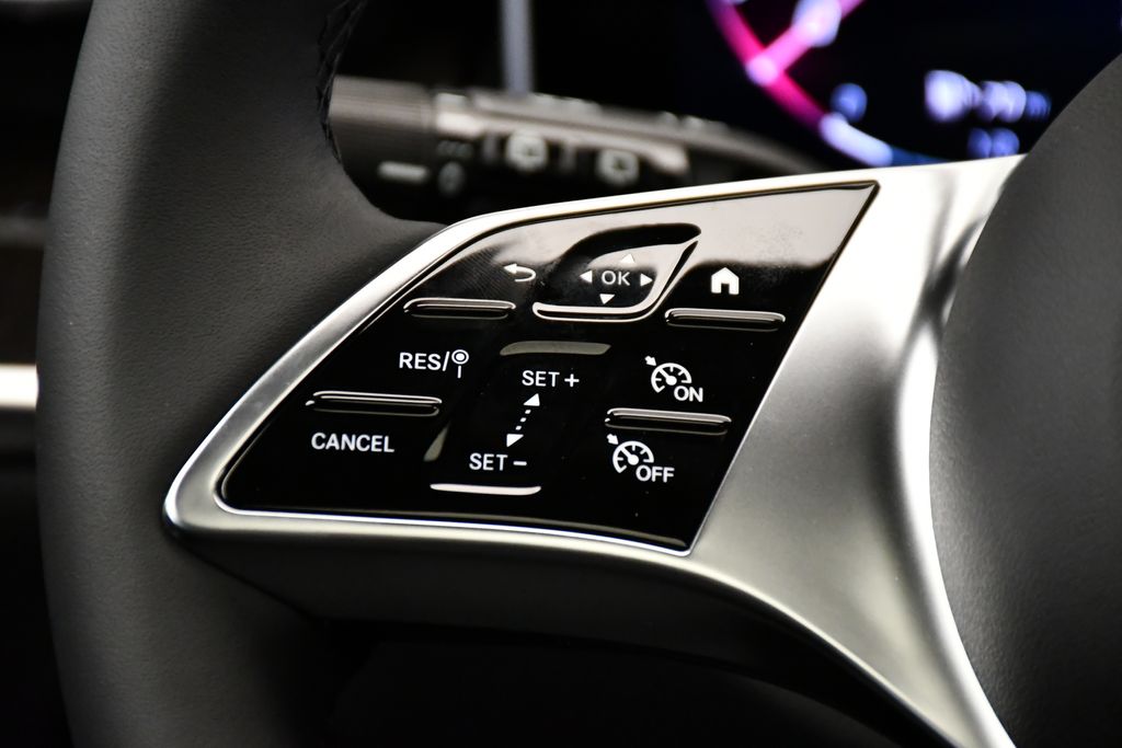 Thumbnail: 2026 Mercedes-Benz GLC - 23