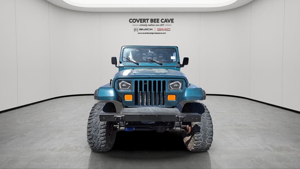 Used 1995 Green Jeep S image 2