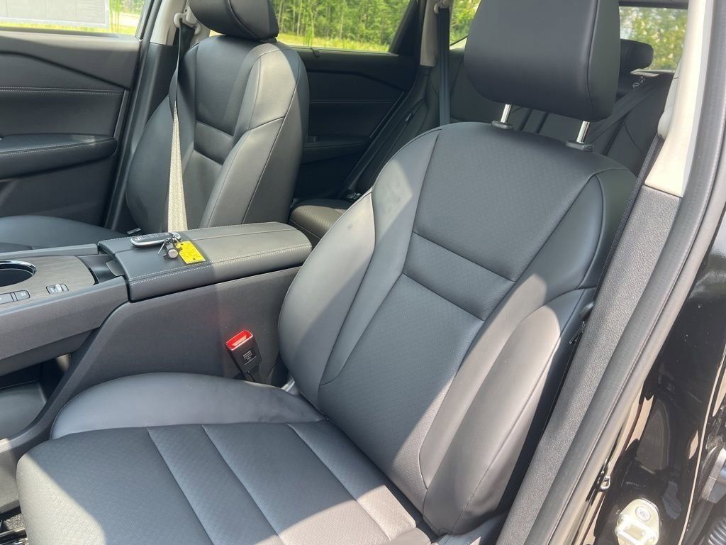 2025 Super Black Nissan Rogue SV FWD SUV