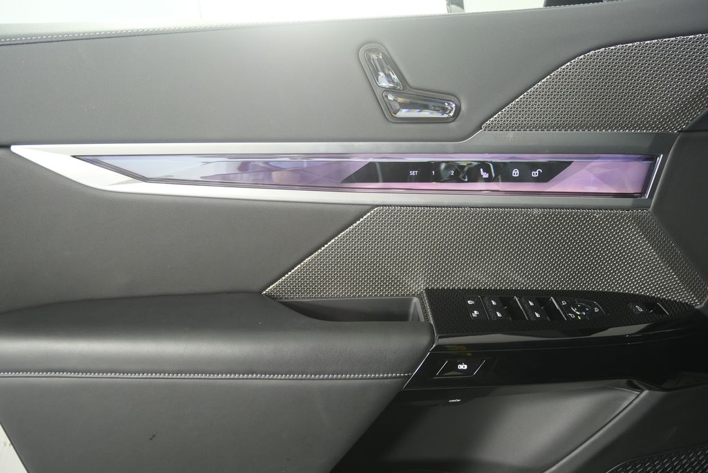 Thumbnail: 2023 BMW i7 - 8