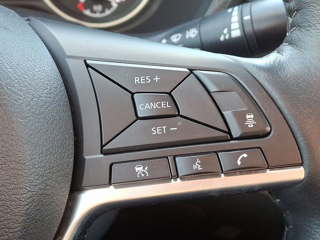 Thumbnail: 2023 Nissan Sentra - 22