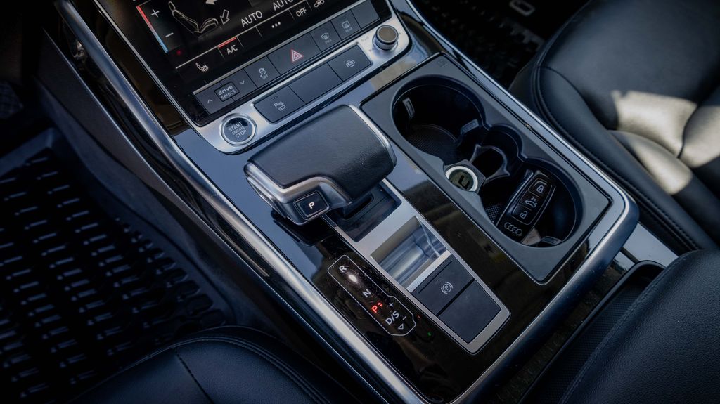 Used 2022 Audi Q7 55 Premium 4D Sport Utility