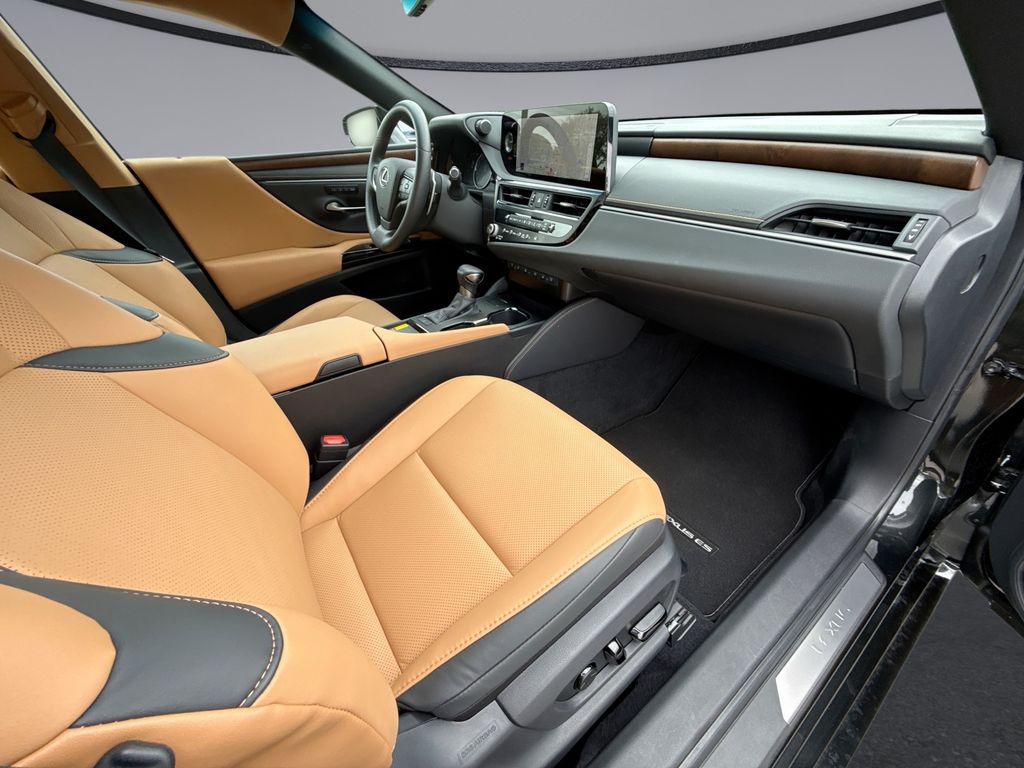 Thumbnail: 2025 Lexus ES - 15