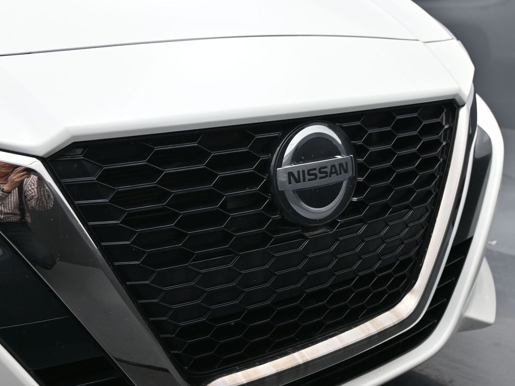 2022 Nissan Altima SR Intelligent AWD