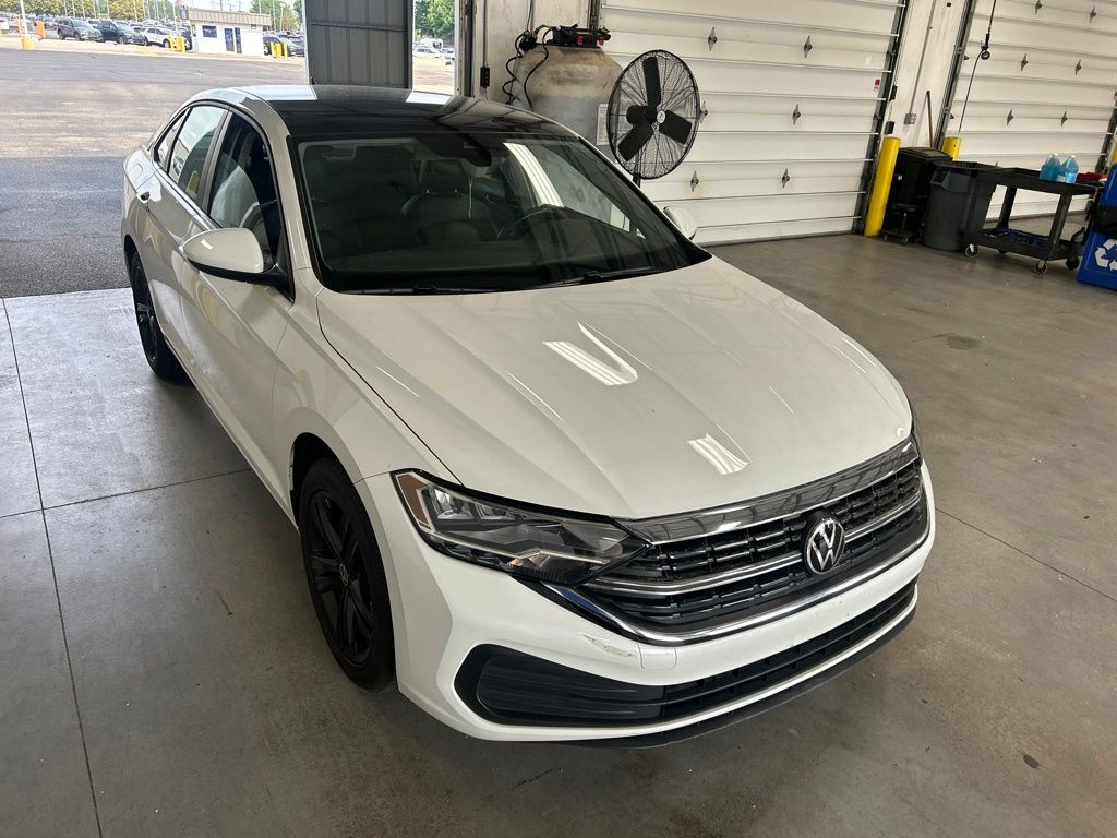 Opal White Pearl 2023 Volkswagen Jetta 1.5T SE FWD Sedan Front-Wheel Drive 8-Speed Automatic