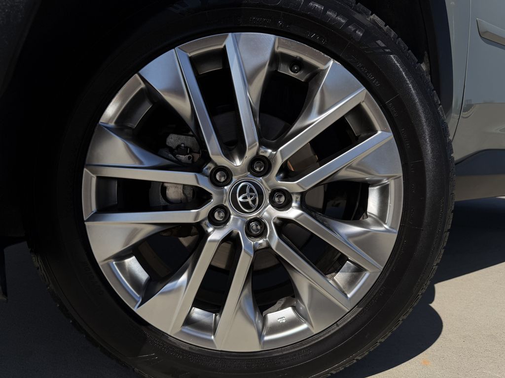 Used 2021 Toyota RAV4 SUV