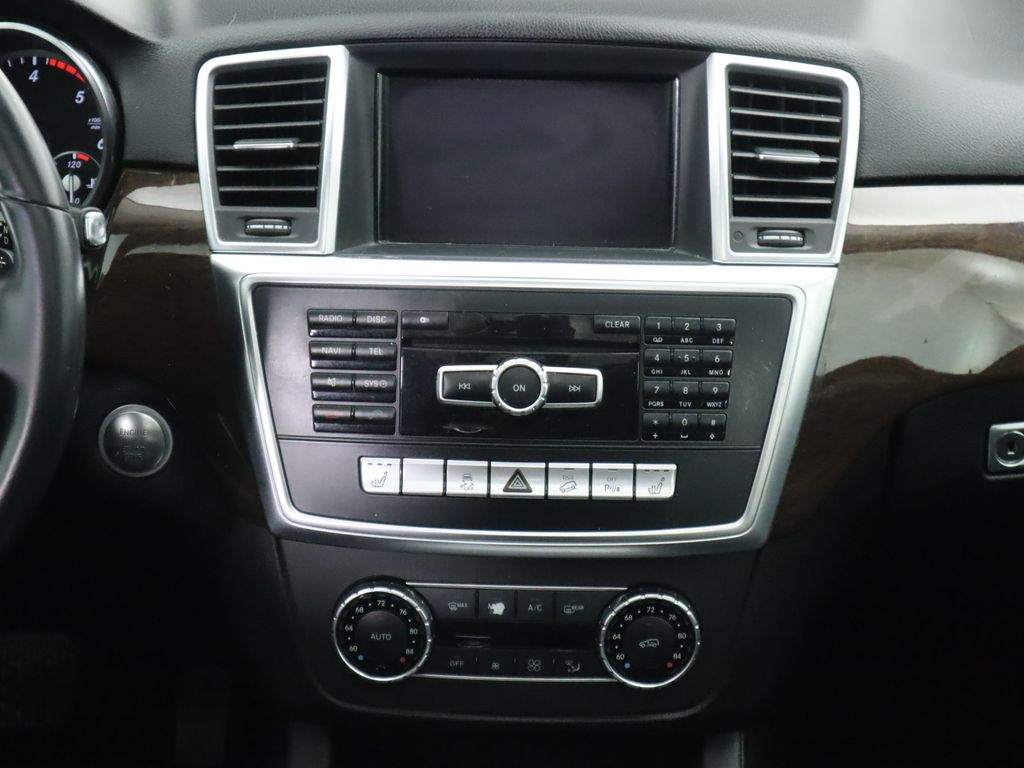 Thumbnail: 2014 Mercedes-Benz M-Class - 14