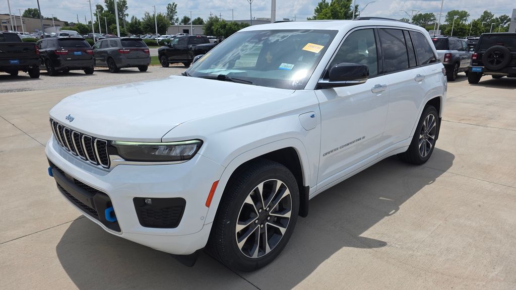 2022 Jeep Grand Cherokee Overland 4xe 4x4's photo