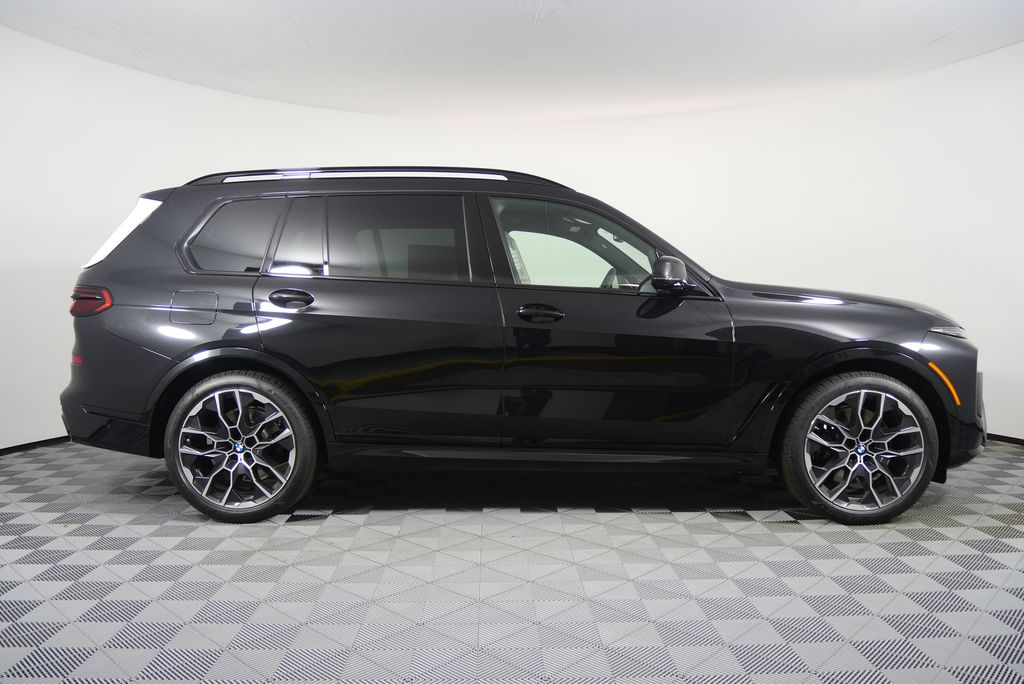 Thumbnail: 2026 BMW X7 - 2