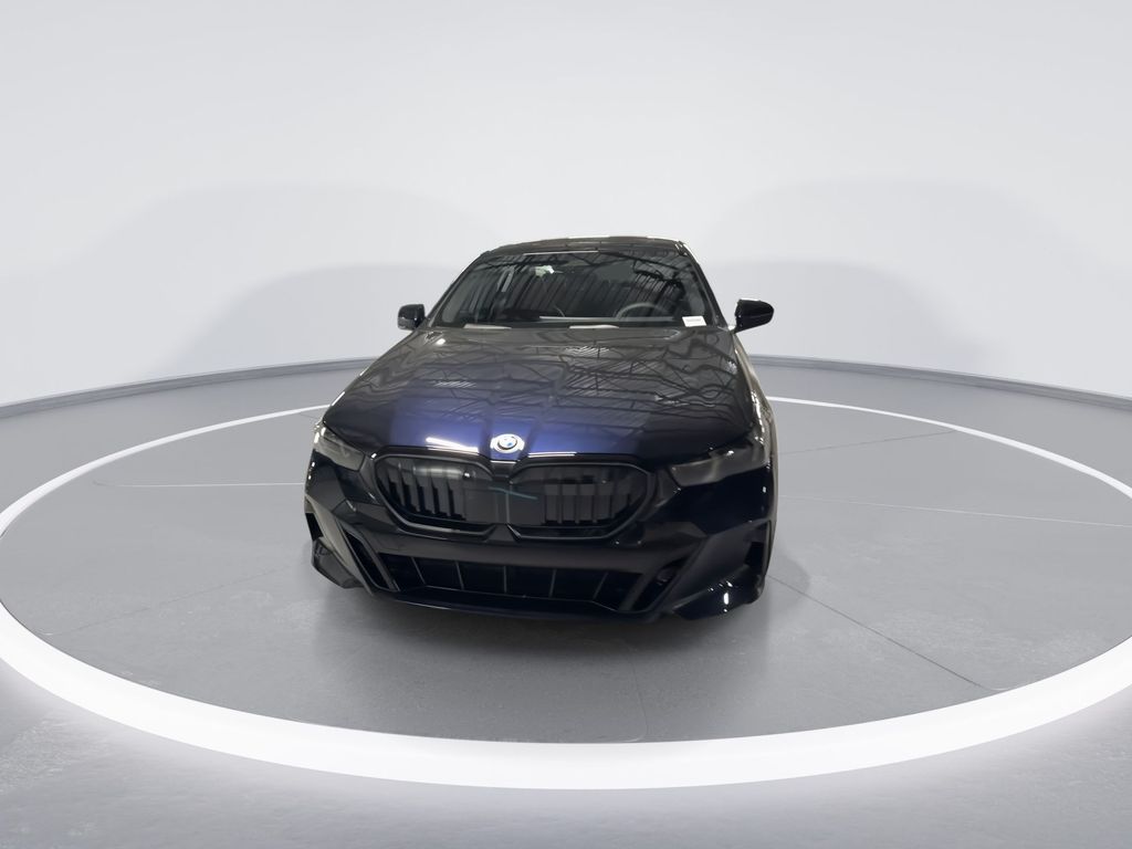 Thumbnail: 2025 BMW 5 Series - 3