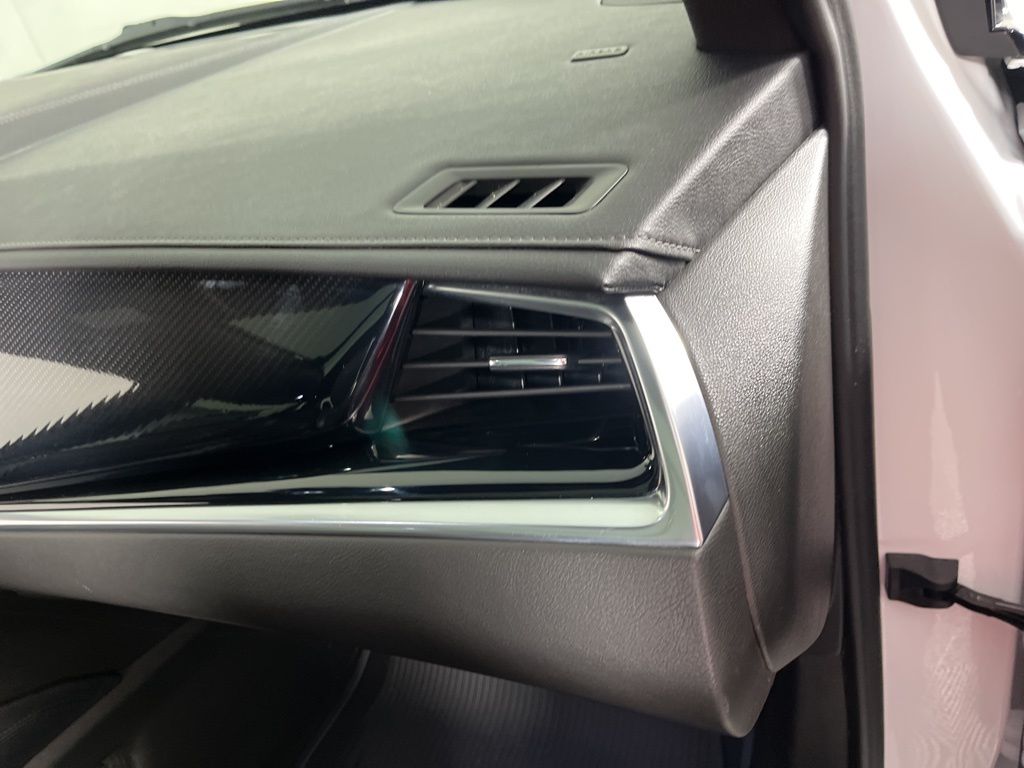 Thumbnail: 2025 Cadillac XT6 - 25