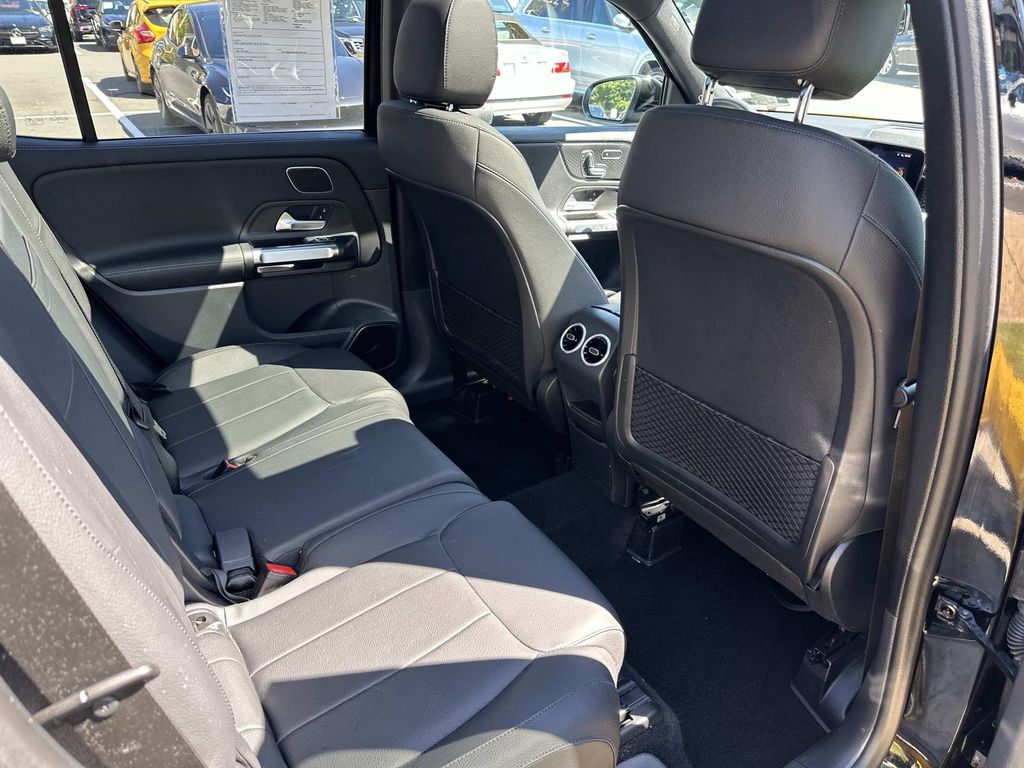 Thumbnail: 2024 Mercedes-Benz GLB - 25