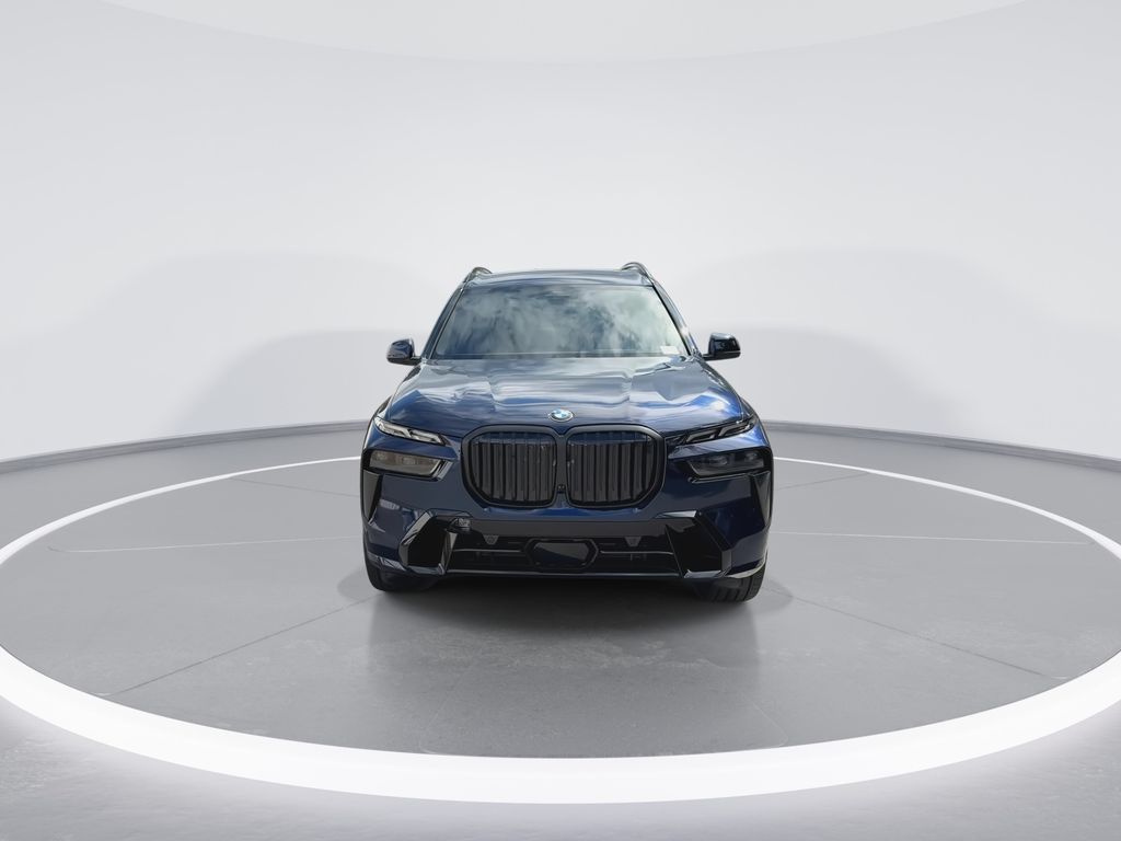 Thumbnail: 2027 BMW X7 - 3