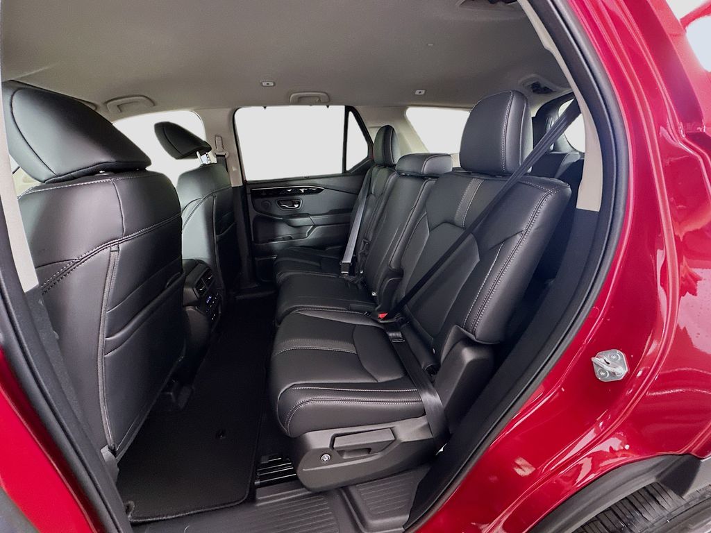 Thumbnail: 2025 Honda Pilot - 16