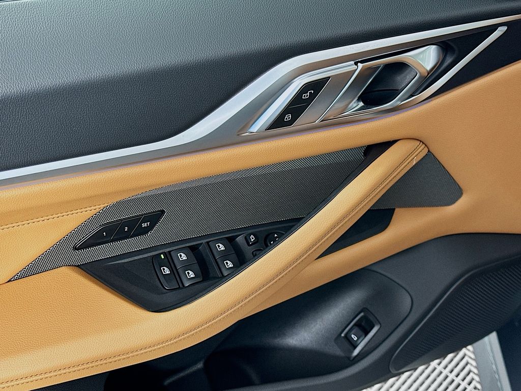 Thumbnail: 2026 BMW i4 - 20