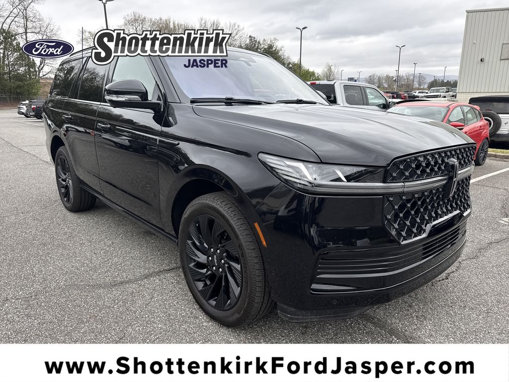 Infinite Black Metallic Clearcoat 2025 Lincoln Navigator SUV / Crossover Four-Wheel Drive Automatic