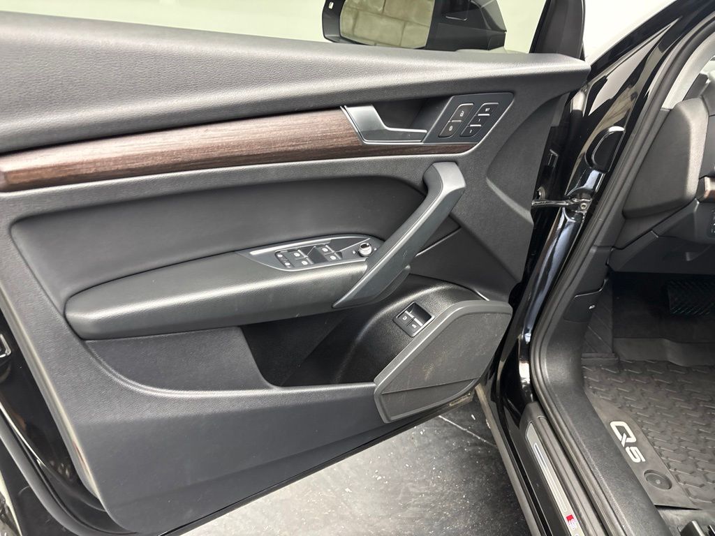 Thumbnail: 2024 Audi Q5 - 5