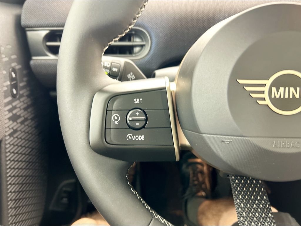 Thumbnail: 2026 MINI Cooper - 11
