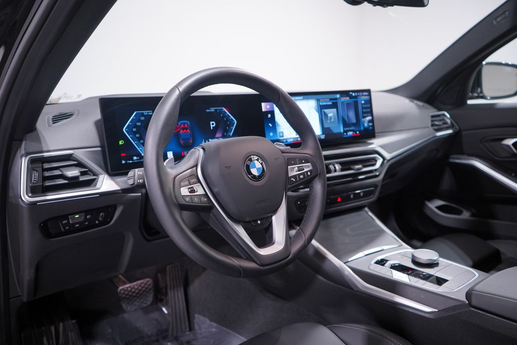 Thumbnail: 2024 BMW 3 Series - 6