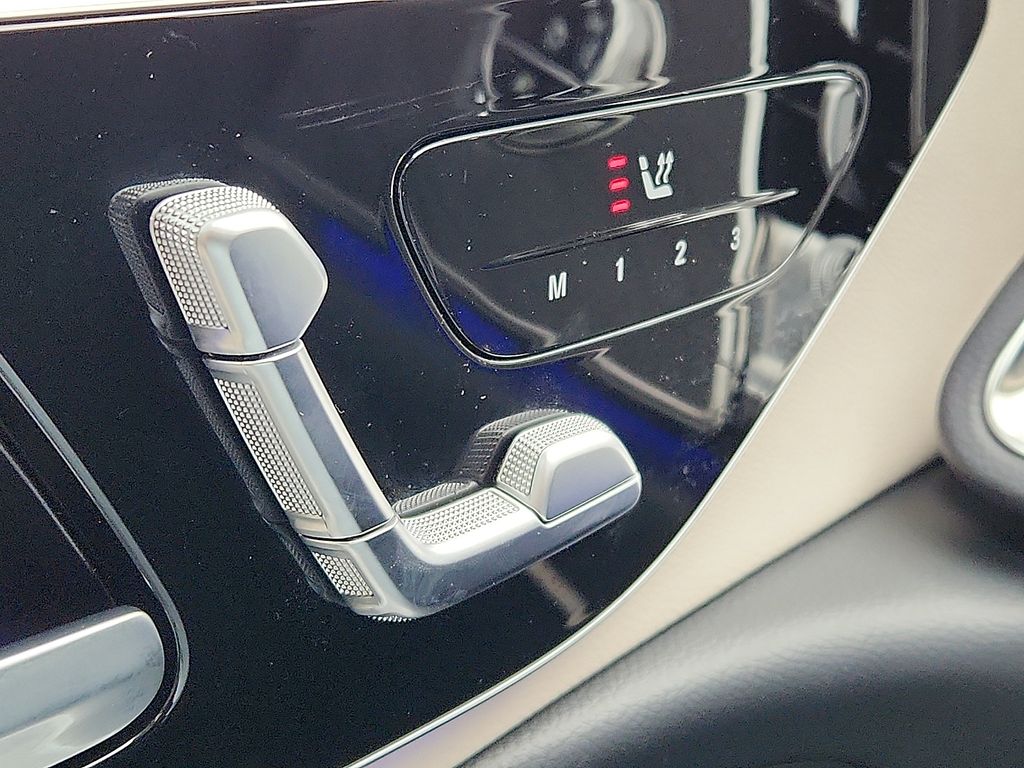 Thumbnail: 2025 Mercedes-Benz E-Class - 22