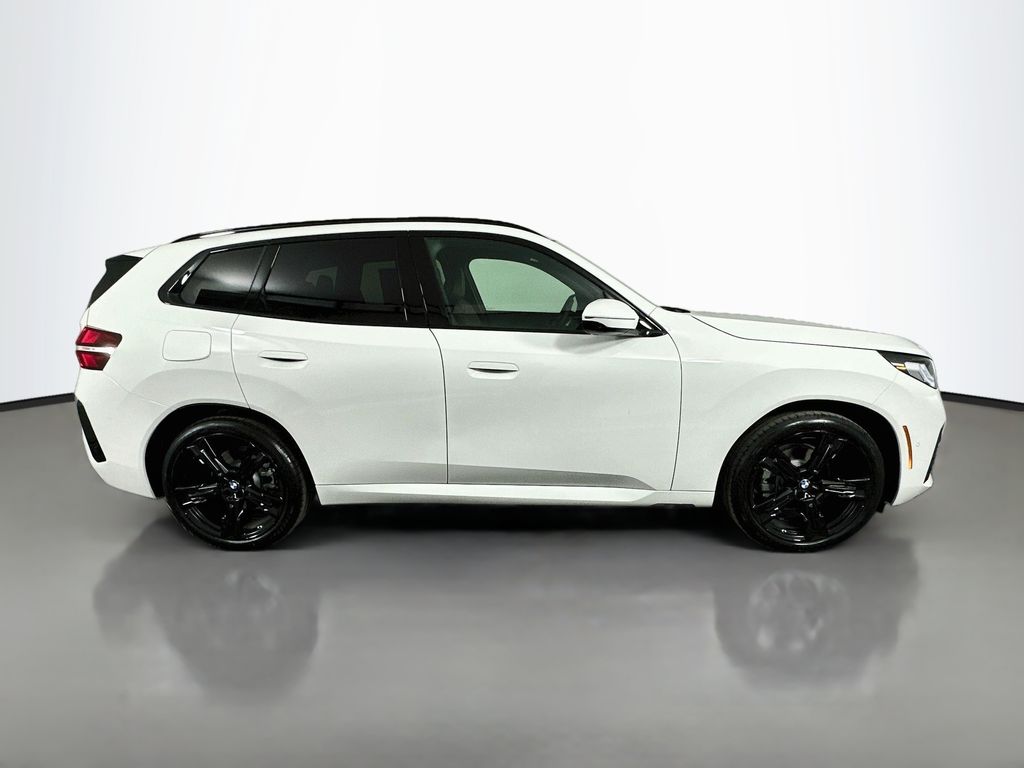 Thumbnail: 2026 BMW X3 - 4