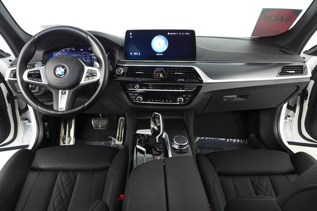 Thumbnail: 2023 BMW 5 Series - 25