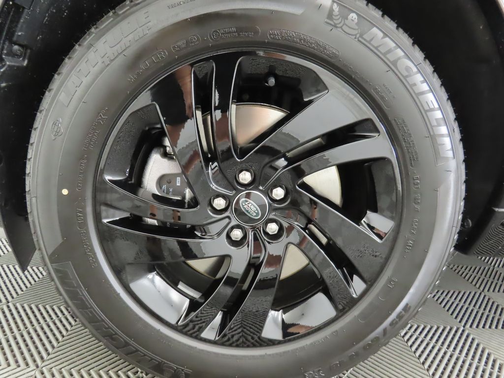 2024 Land Rover Discovery Sport SE 30